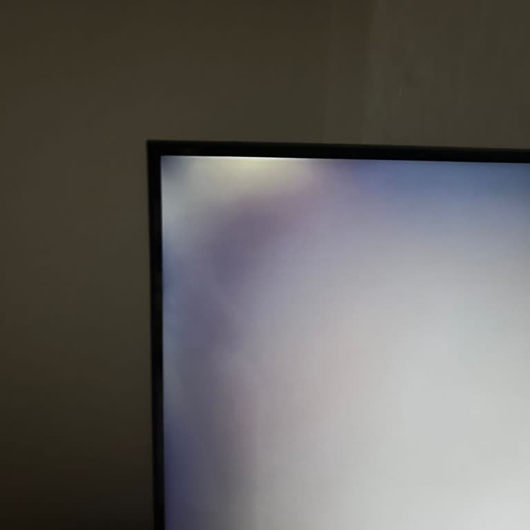 Arçelik A43 D 695 TV Light Leakage Unfixed; Demand Warranty Replacement
