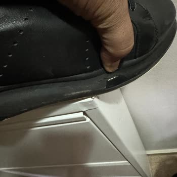 Kısa Sürede Patlayan Ayakkabıya Garanti Desteği Sağlanmadı