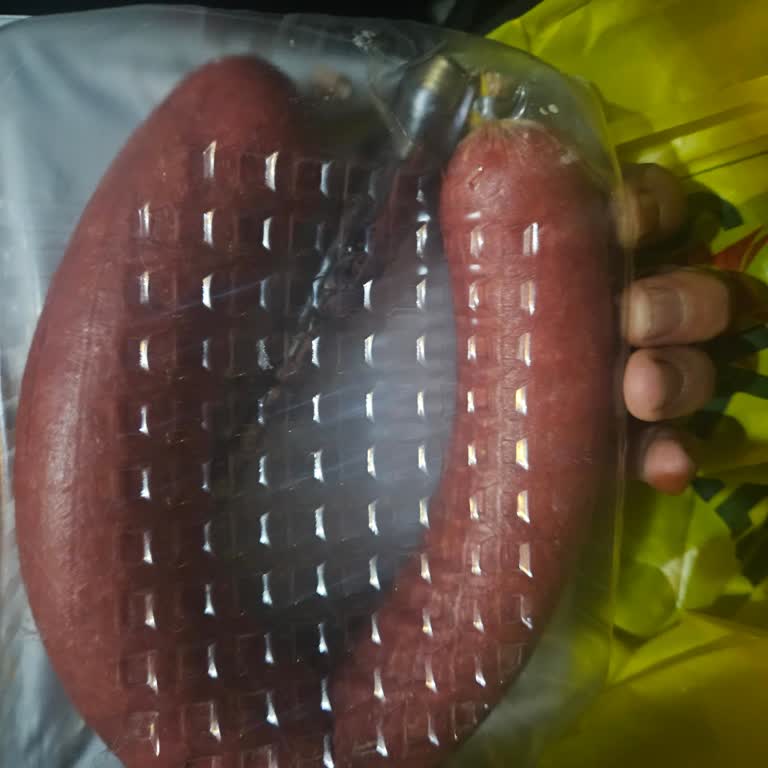 Satın Aldığım Sucuk Paketinden Kontrol Kalemi Çıktı