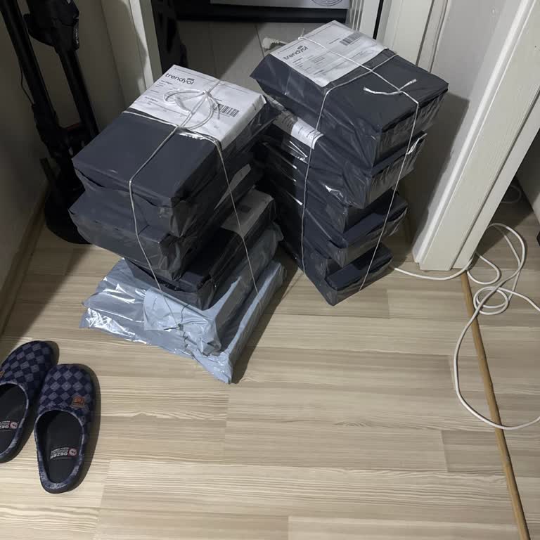 Kargo Şubesinde Paket Teslimi Sırasında Yaşanan Olumsuz Ve Kaba Davranış