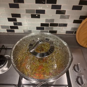 Tencere Kapağı Patladı, Ücretsiz Değişim Talebi