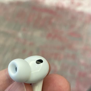 Kutusundan İlk Açtığım Airpods Pro 3'te Temizlik Sorunu Ve Mağaza İlgisizliği