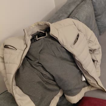 Az Kullanılan Montun Boyun Kısmında Erken Soyulma Ve Çözüm Eksikliği