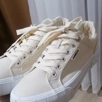 İlk Kullanımda Ayağımı Yaralayan Sneaker İçin İade Talebi