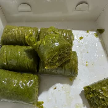 Aldığım Fıstıklı Dürümden Kıl Çıktı Hijyen Ve Müşteri Hizmetleri Hayal Kırıklığı