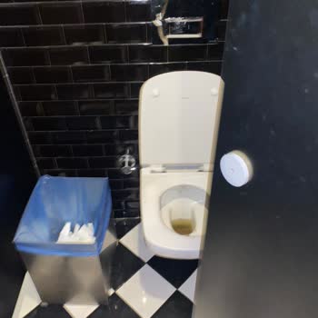 Buckin Şubesinde Hijyen Ve Temizlik Sorunu