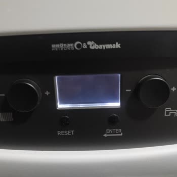 Baymak Brötje Star Tec Premix Kombide Sürekli Sıcak Su Ve Ekran Sorunu, Yetersiz Teknik Servis Desteği