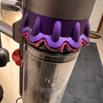 Dyson Süpürgemin Silikon Contası Eriyor, Garanti Kapsamında Değişim Talebim Reddedildi