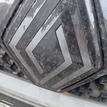 Yeni Araçta Logolarda Boya Soyulması Hayal Kırıklığı Yarattı