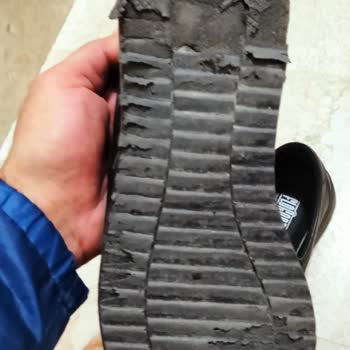 Bir Haftada Parçalanan Ayakkabı Ve Ulaşılamayan Müşteri Hizmetleri