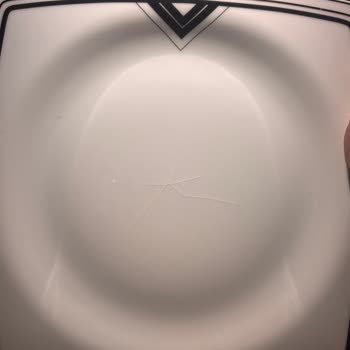 Kırık Teslim Edilen Yemek Takımı Ve Yetersiz Müşteri Hizmetleri Mağduriyeti