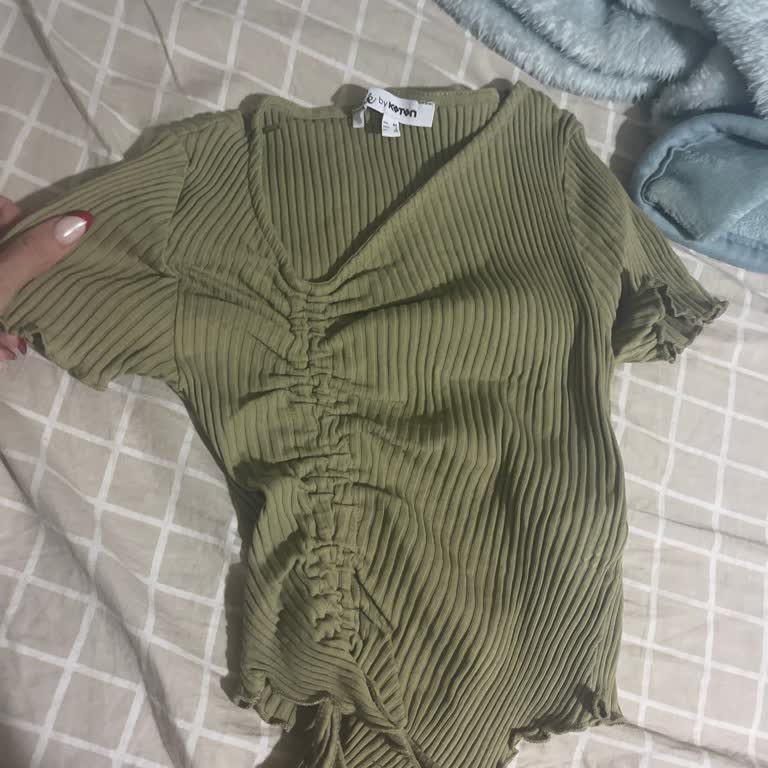 Koton'dan Aldığım Crop Bluz İlk Yıkamada Kullanılamaz Hale Geldi!