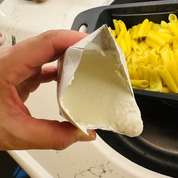 Son Kullanma Tarihi Geçerli Olmasına Rağmen Bozuk Krema Ürünü