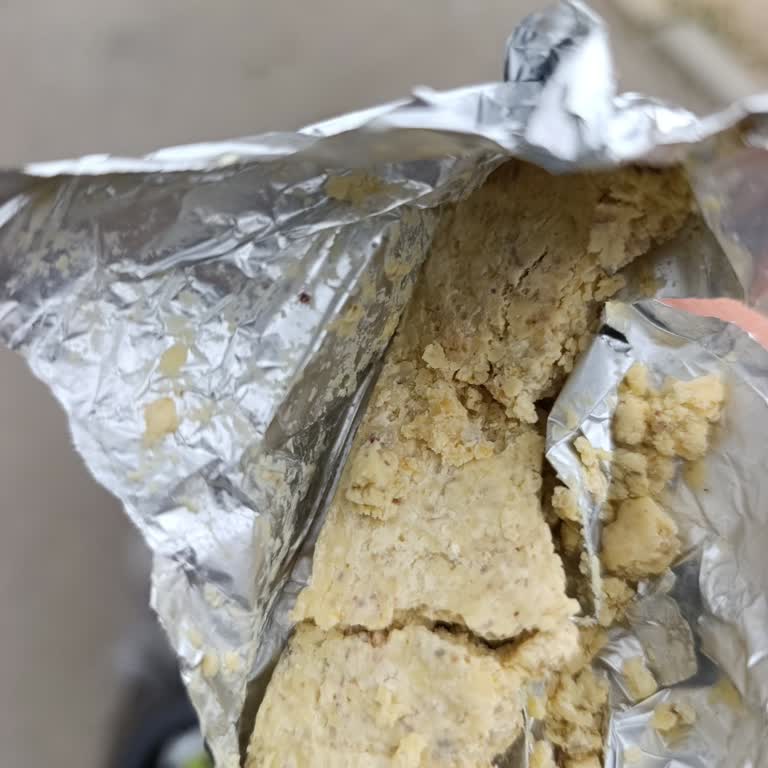 Aldığım Damak Çikolata Bayat Çıktı Market Değişim Yapmadı