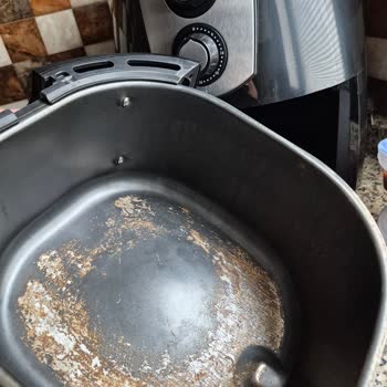 Kumtel Airfryer XXL Soyulmaya Ve Paslanmaya Başladı