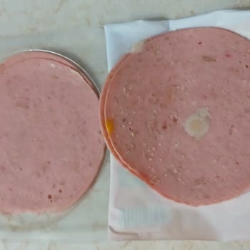 Tarihi Geçmemiş Salamda Küf Ve Kötü Koku İle Karşılaştım
