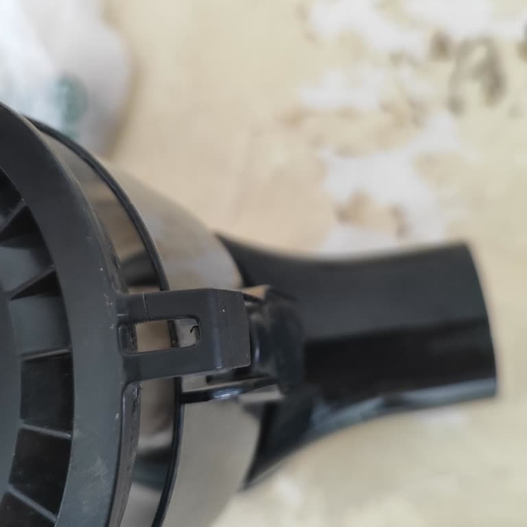 Yeni Alınan Süpürgenin Toz Kutusu Kilidi Kırıldı, Garanti Desteği Bekliyorum