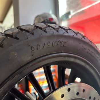 Fabrika Çıkışlı Balans Sorunu Olan Lastiğim Garanti Kapsamında Değiştirilmiyor