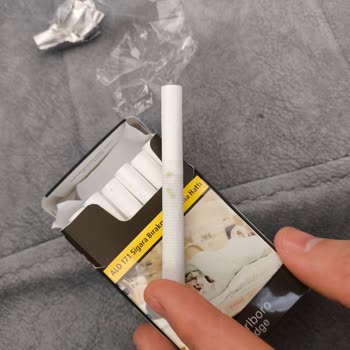 Satın Aldığım Sigara Paketinde Yeşil Lekeler Ve Bozuk Tatla Karşılaştım