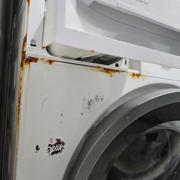 Arçelik Stainpro Çamaşır Makinesinde 3 Yıl Dolmadan Boya Dökülmesi Ve Paslanma Sorunu
