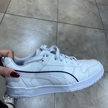 Dört Kez Giyilen Puma Ayakkabının Kısa Sürede Yırtılması Ve FLO’nun Çözüm Sunmaması