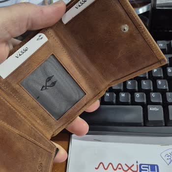Visso Leather Kusurlu Kişiye Özel Cüzdan İçin İade Reddi Mağduriyeti!