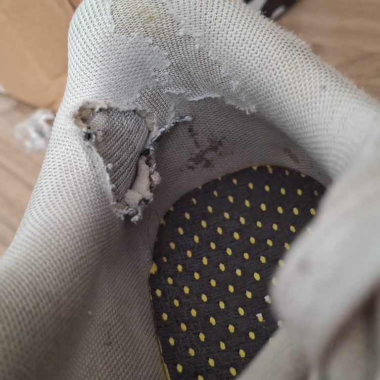 Adidas Grand Court Ayakkabının Kısa Sürede Yırtılması Ve İade Talebimin Reddedilmesi