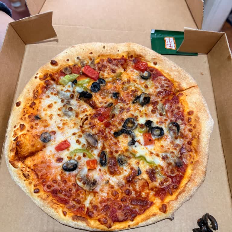 Sipariş Notuna Rağmen Yanlış Ve Eksik Malzemeli Pizza Teslim Edildi