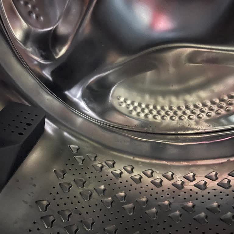 Yeni Alınan Çamaşır Makinesi Küflü Ve Paslı Çıktı, Değişim Talebim Reddedildi