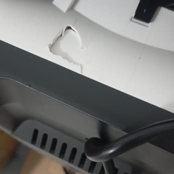 Kırık Gelen Halı Yıkama Makinesi Ve İade Sürecinde Yaşanan Mağduriyet