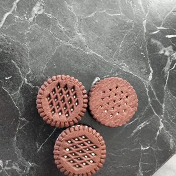 Eti Nero Bisküvisinde Ekşi Tat Ve Bozuk Şekil Sorunu Tekrarlandı