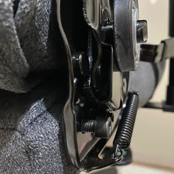 Zio Venom Oyuncu Koltuğunda Dişli Sorunu Ve Yetersiz Destek