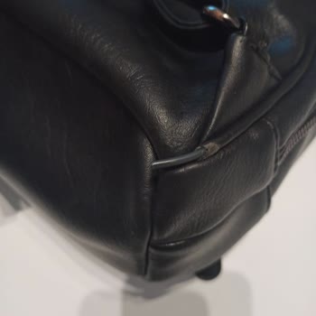 Greyder Çantada Dikiş Ve Fermuar Sorununa Çözüm Bulunmadı