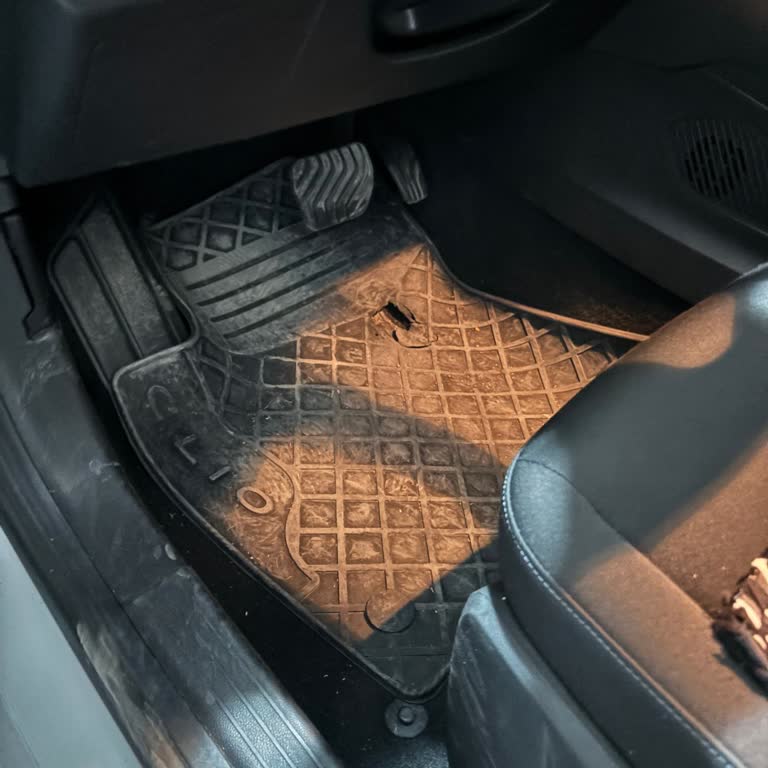 Renault Clio Aracımın Paspası Garanti Kapsamında Değiştirilmiyor