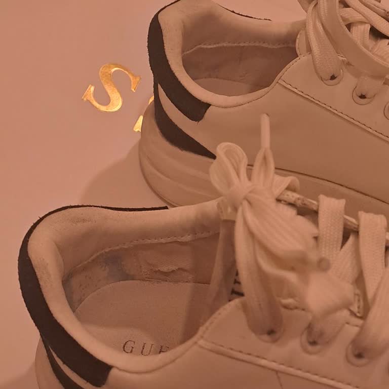 Garantili Guess Ayakkabıda Deformasyon Ve İlgisiz Mağaza Süreci