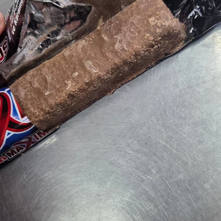 Bozulmuş Çikolata Nedeniyle Sağlık Riski Ve Mağduriyet