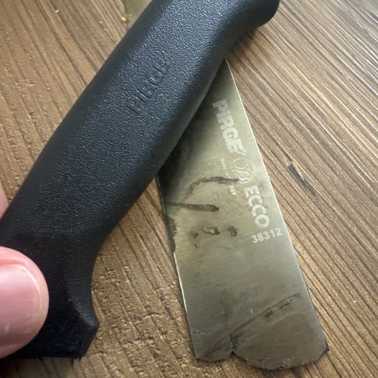 Kısa Sürede Kırılan Ve Paslanan Pirge Bıçağı İçin Değişim Talebi