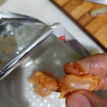 Aldığım Dönerden Çiğ Tavuk Çıktı Çocuklarımın Sağlığından Endişeliyim