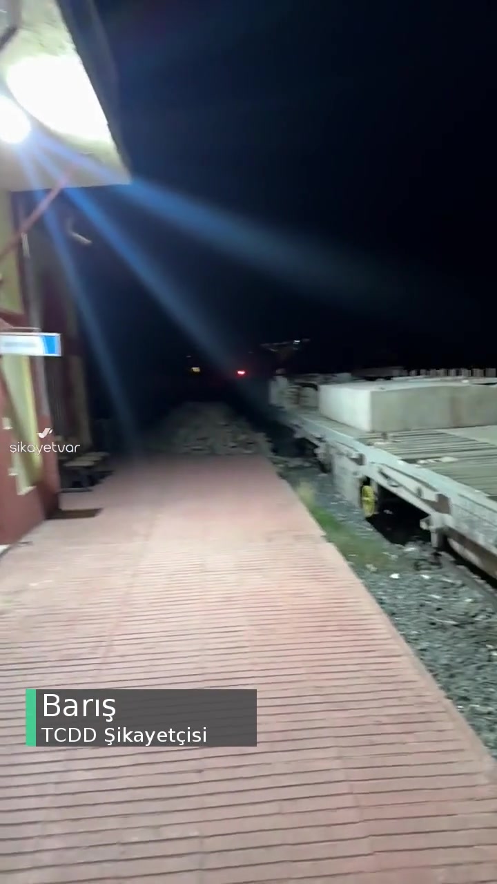 TCDD Yeniçubuk İstasyonu Trene Geçiş Yolu Yok videonun kapak resmi