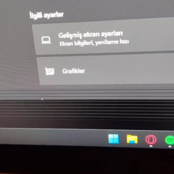 AOC Q27G4X Monitörde Kronik Yatay Çizgi Sorunu Ve Uzayan Değişim Süreci