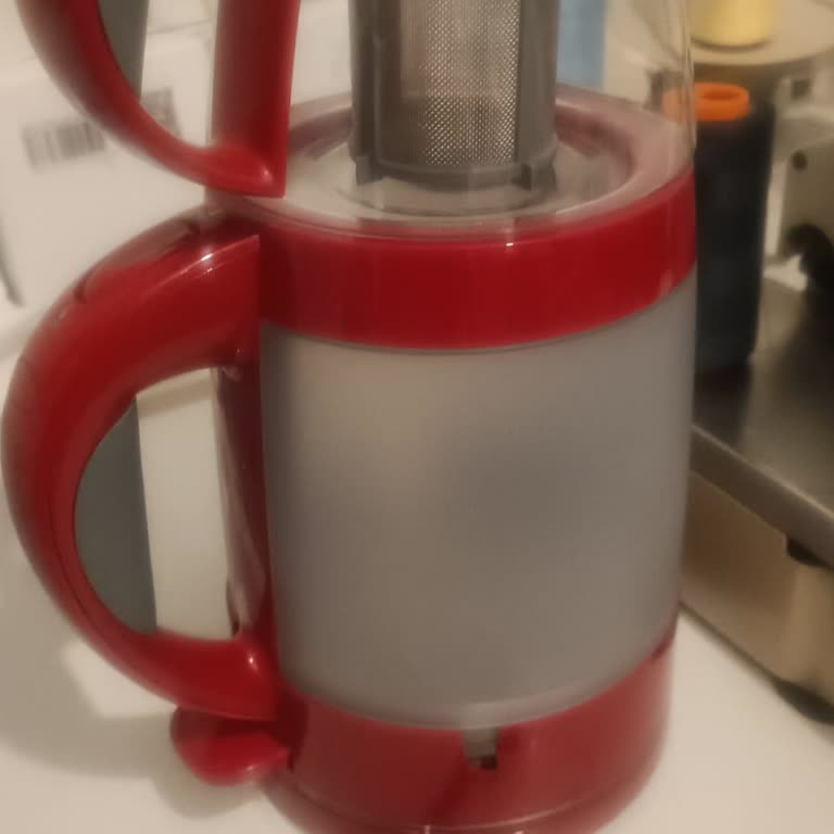 Kırık Teslim Edilen Çay Makinesi İçin İade Talebim Reddedildi, Mağdur Edildim