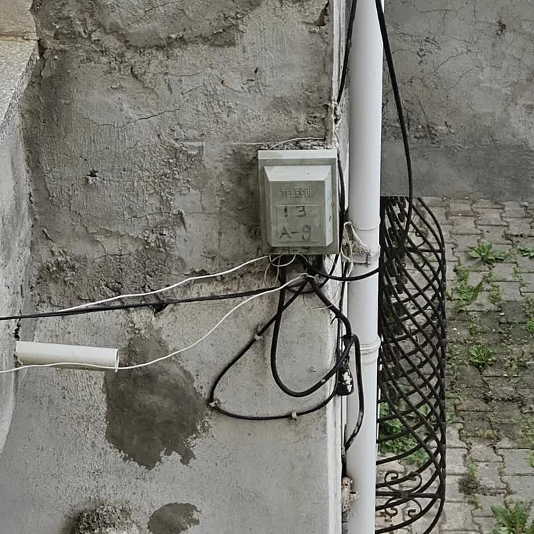 Türk Telekom Altyapı Eksikliği Nedeniyle Sürekli İnternet Kopması Yaşıyorum