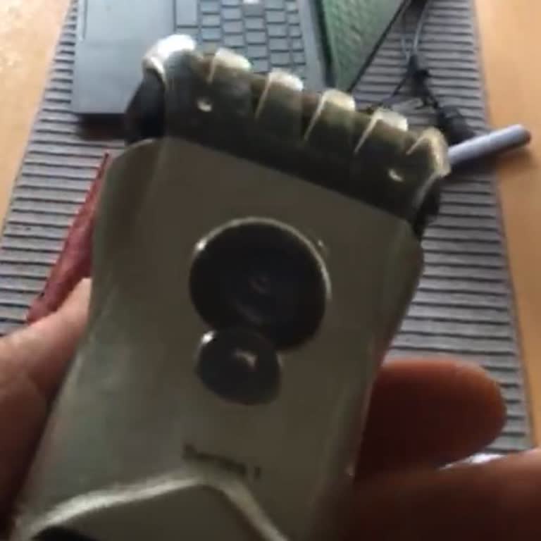 Bir Yıldır Tamir Edilmeyen Tıraş Makinesi Mağduriyeti