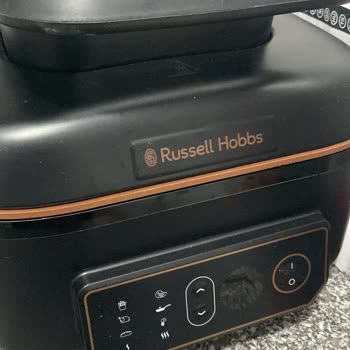 Russell Hobbs Airfry Çok Amaçlı Pişiricide Çizik Ve Temizlenmeyen Kir Sorunu, Garanti Desteği Sağlanmadı