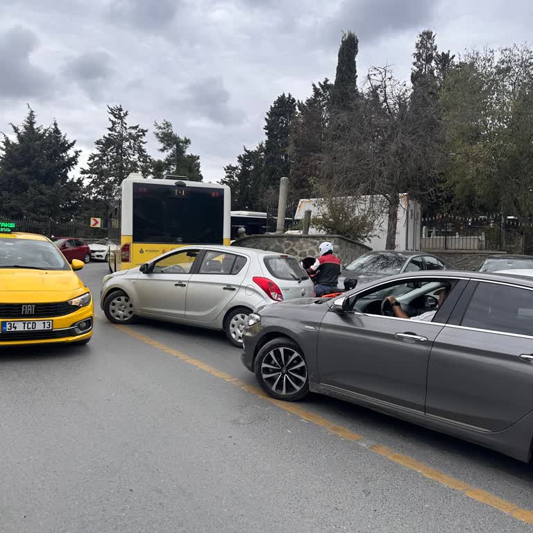 Uzayan Yol Çalışmaları Ve Etkinlikler Nedeniyle EM1 Otobüs Hattında Mağduriyet