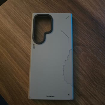 Youngkit iPhone 16 Pro Max Kılıfı Kısa Sürede Deforme Oldu