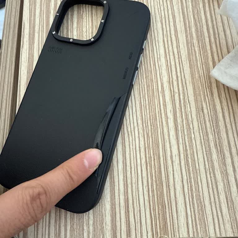 Youngkit iPhone 16 Pro Max Kılıfı Kısa Sürede Deforme Oldu