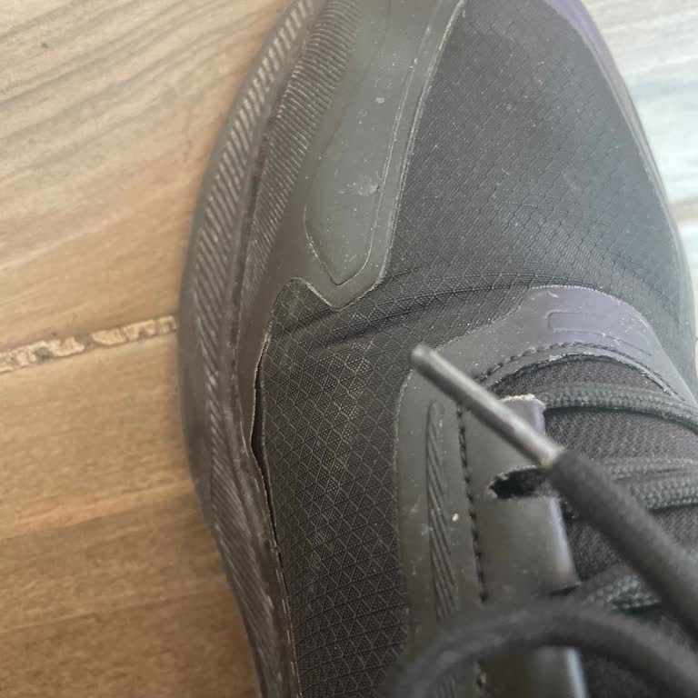 Kısa Sürede Açılan Ayakkabı Ve Yetersiz İade Süreci Nedeniyle Mağduriyet