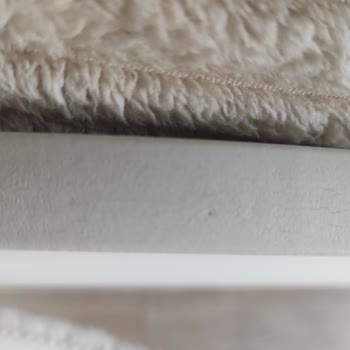 IKEA Satın Aldığım Divan Modelinde Boya Çatlaması Sorunu Ve Ürün Değişim Talebi