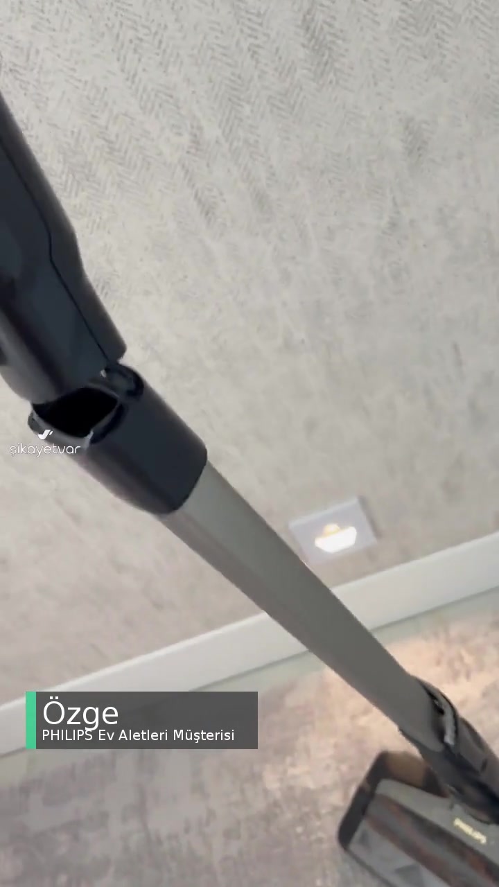 Philips Dikey Süpürge Kırıldı! videonun kapak resmi